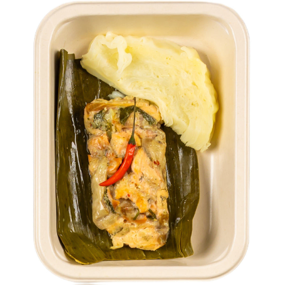 Steamed Salmon in Banana Leaves